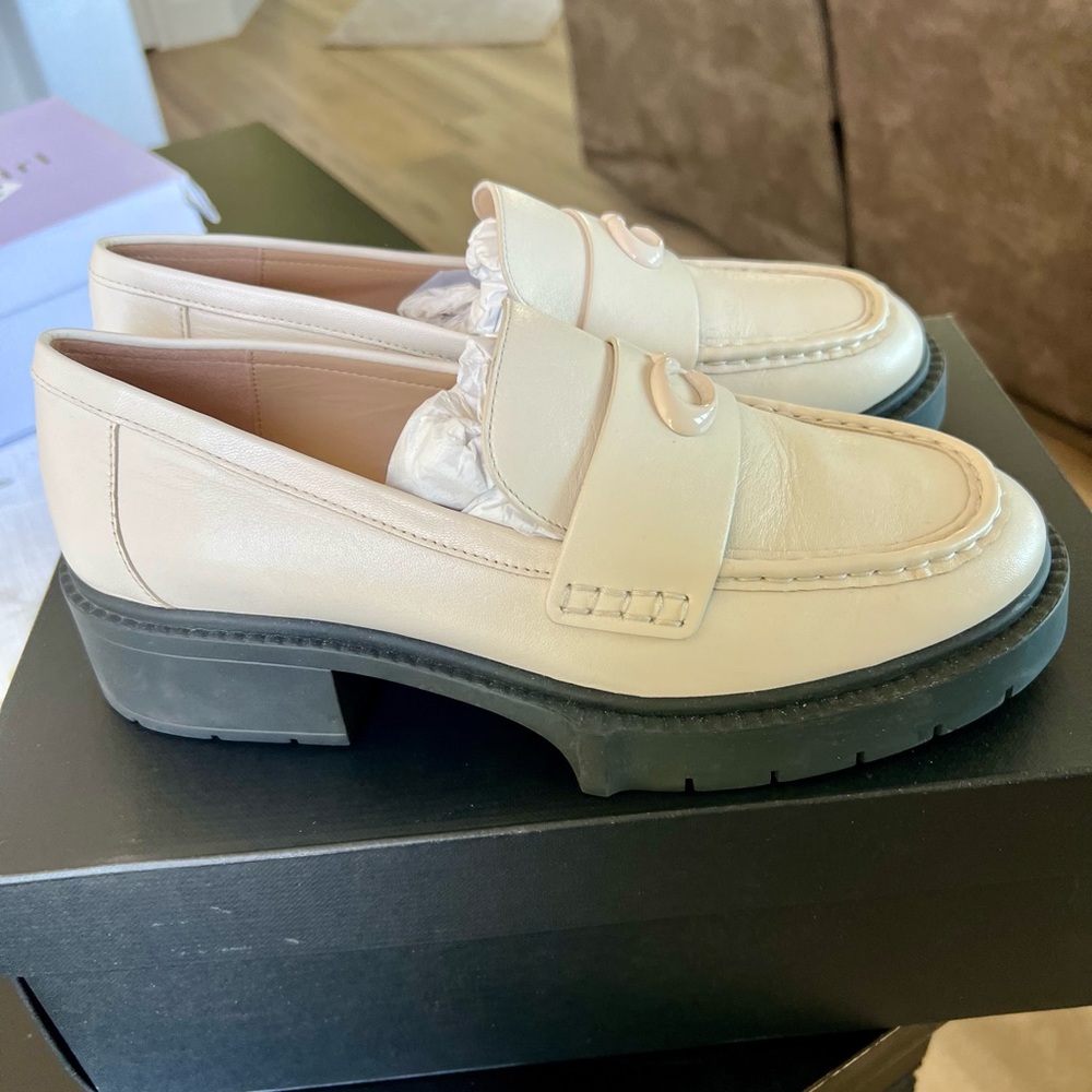 Coach Leah Loafer Size 8.5 B